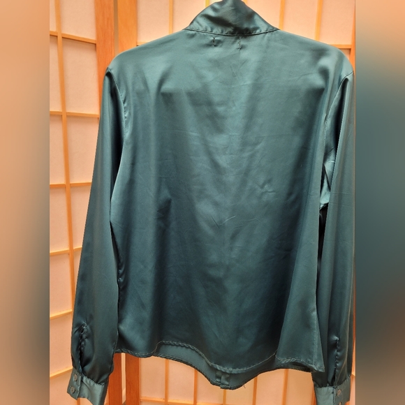 The Limited silk front tie blouse emerald green - Picture 3 of 9